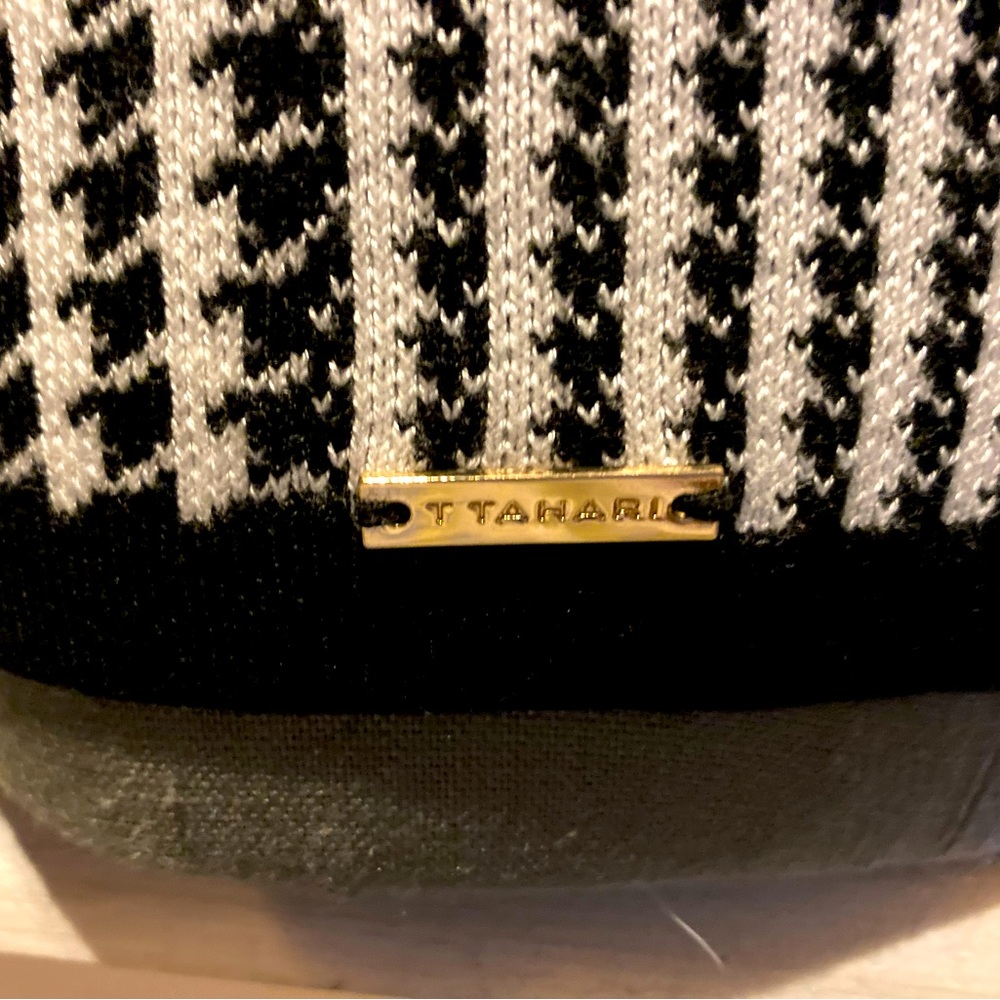 T. Tahari sweater